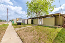 611 N. Esplanade, Cuero, TX 77954