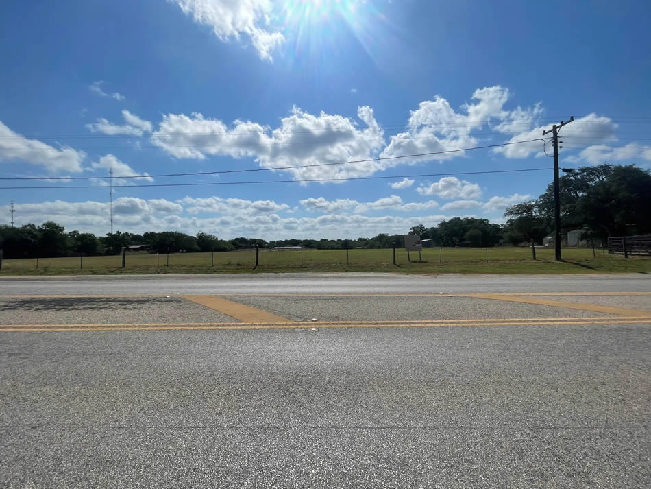 971 N Jefferson, Goliad, TX 77963