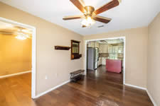 1002 Royal Oaks #1, Yorktown, TX 78164