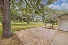 1002 Royal Oaks #1, Yorktown, TX 78164