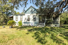 2451 FM 884, Yorktown, TX 78164
