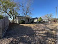 607 Lavaca, Cuero, TX 77954