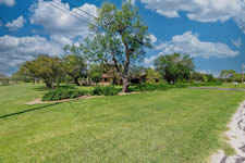 94 Crestview Rd., Yorktown, TX 78164